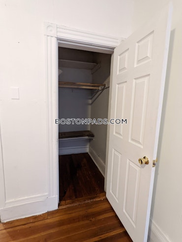 Boston - 4 Beds, 1 Baths