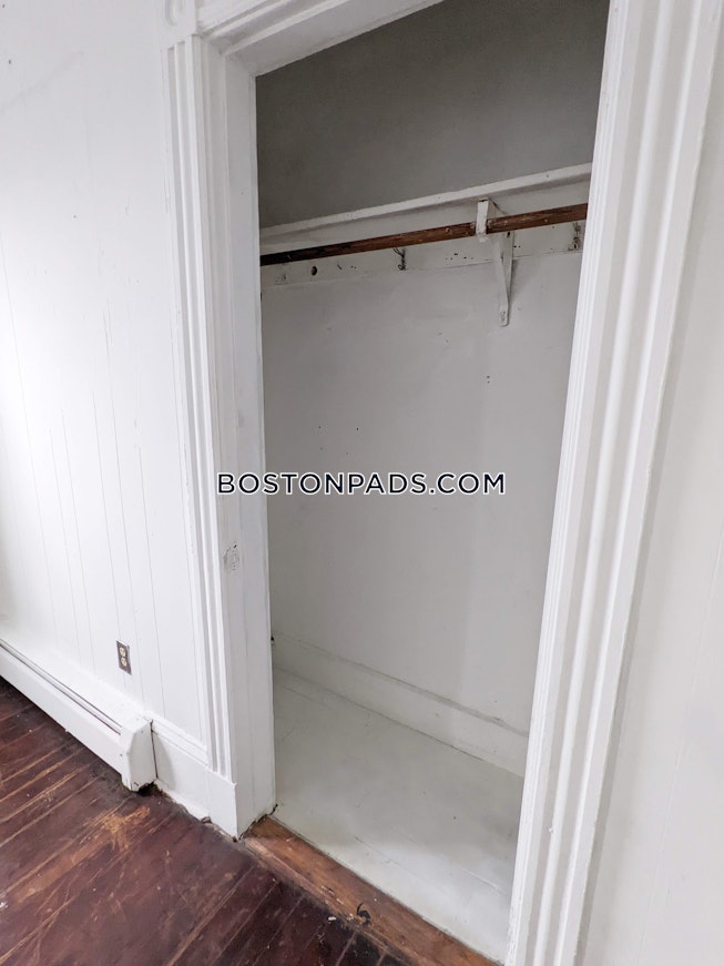 Boston - $4,000+ /mo