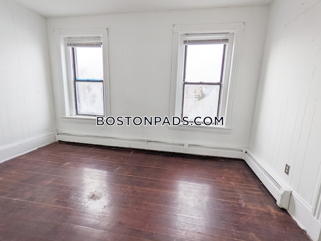 Boston - $4,000+ /mo