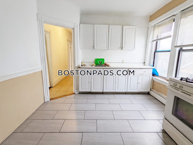 Boston - $4,000+ /mo