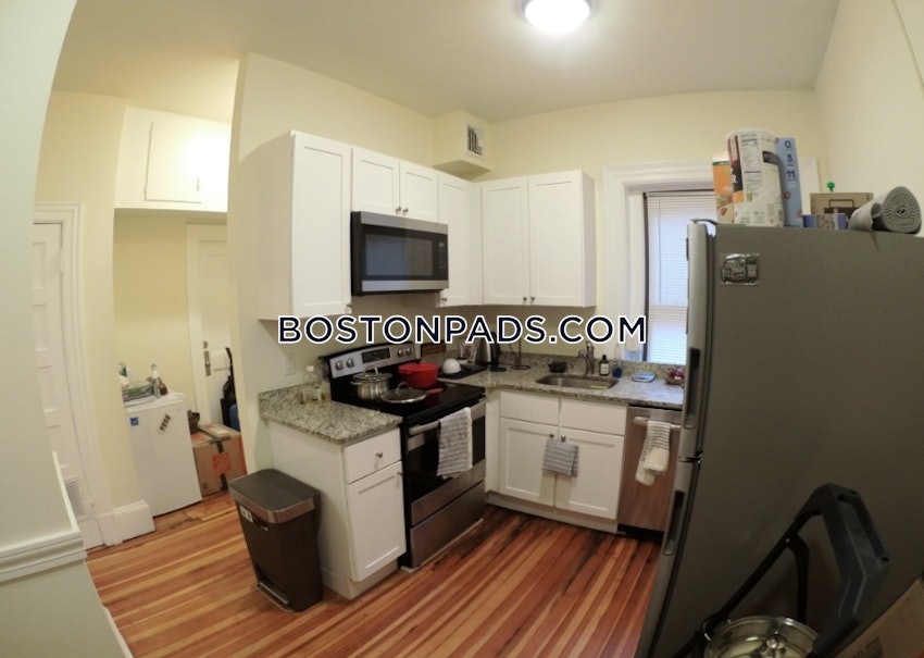 BROOKLINE- COOLIDGE CORNER - 1 Bed, 1 Bath - Image 3