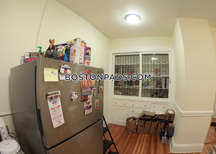 BROOKLINE- COOLIDGE CORNER - 1 Bed, 1 Bath - Image 10