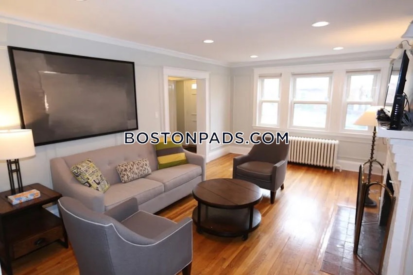 BROOKLINE- COOLIDGE CORNER - 4 Beds, 1 Bath - Image 5