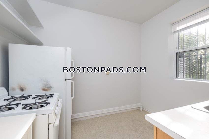 BOSTON - MISSION HILL - 1 Bed, 1 Bath - Image 5