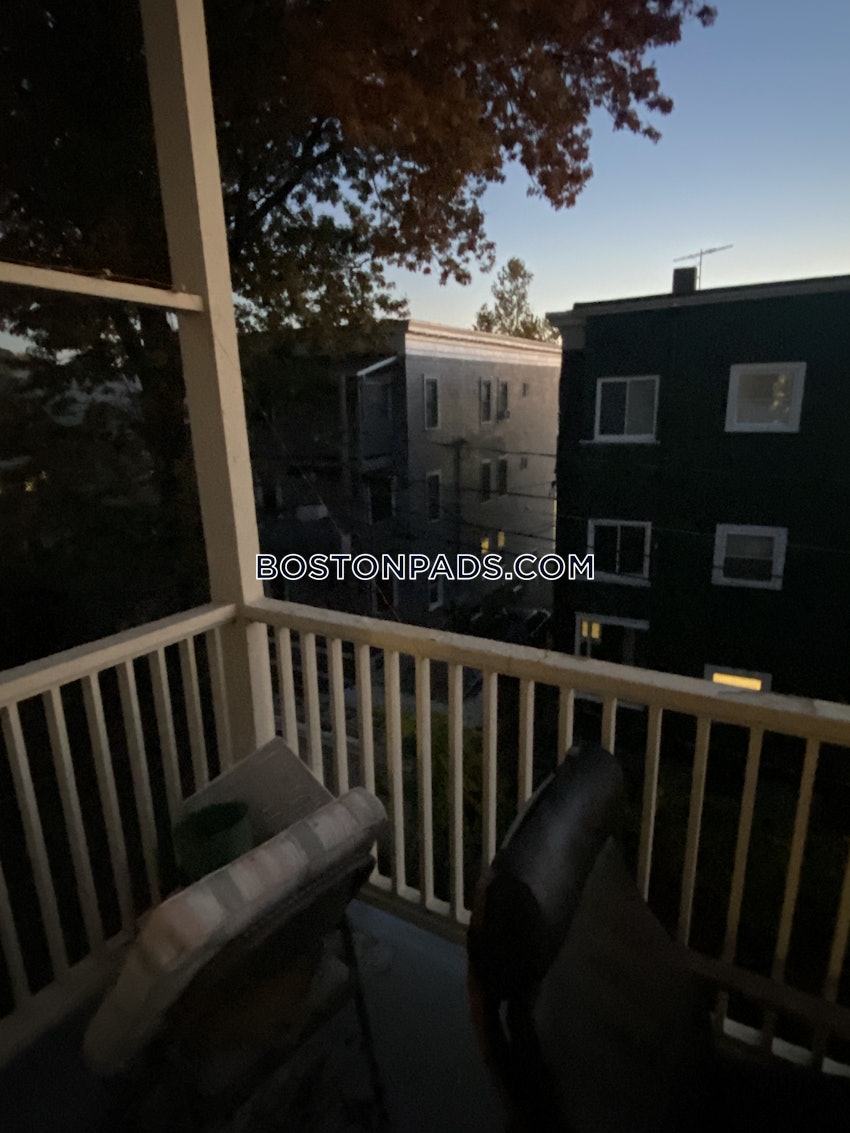 SOMERVILLE - TUFTS - 4 Beds, 1 Bath - Image 3