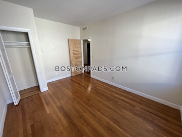 Boston - 3 Beds, 1.5 Baths