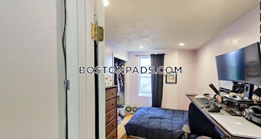 Boston - 5 Beds, 2 Baths