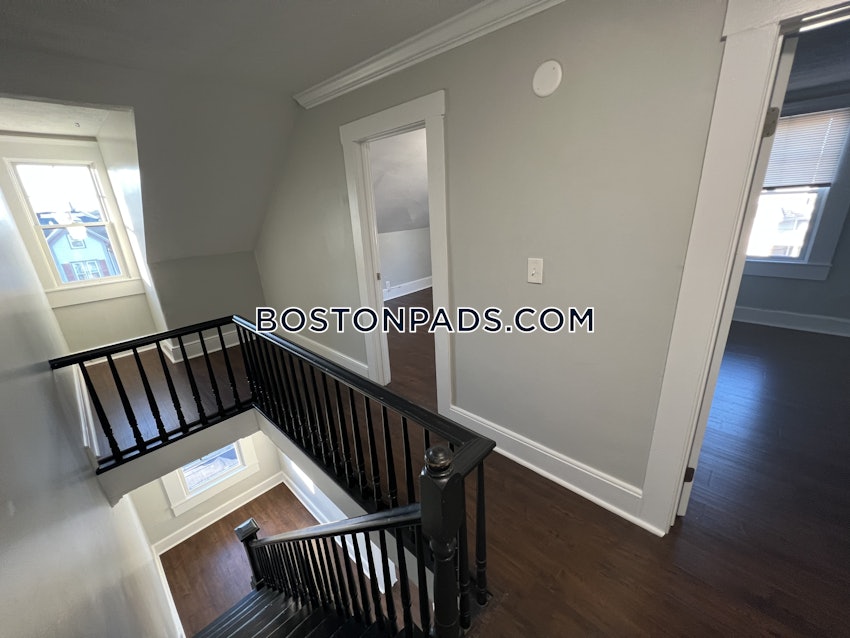 WALTHAM - 4 Beds, 2 Baths - Image 26