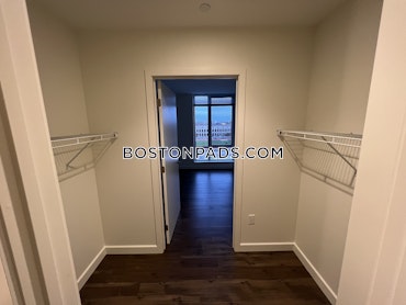 Boston - 1 Beds, 1 Baths