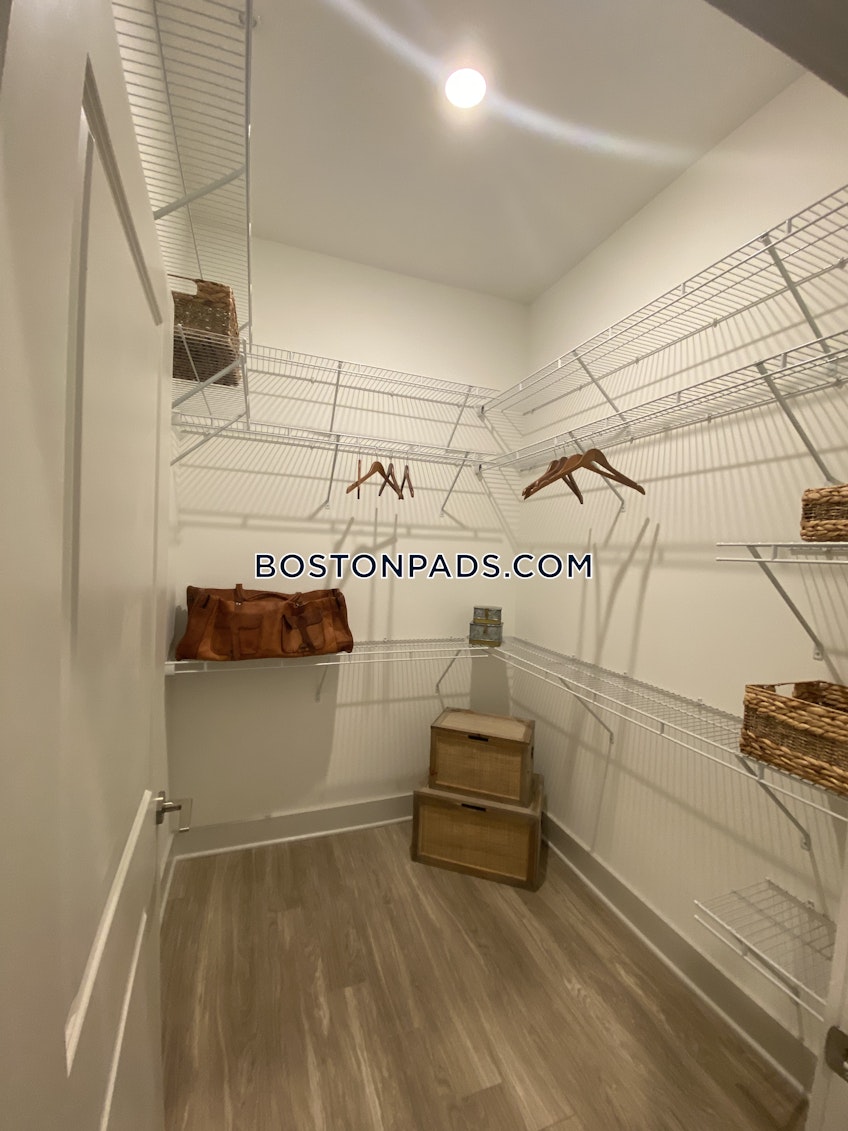 Wellesley - $3,759+ /month