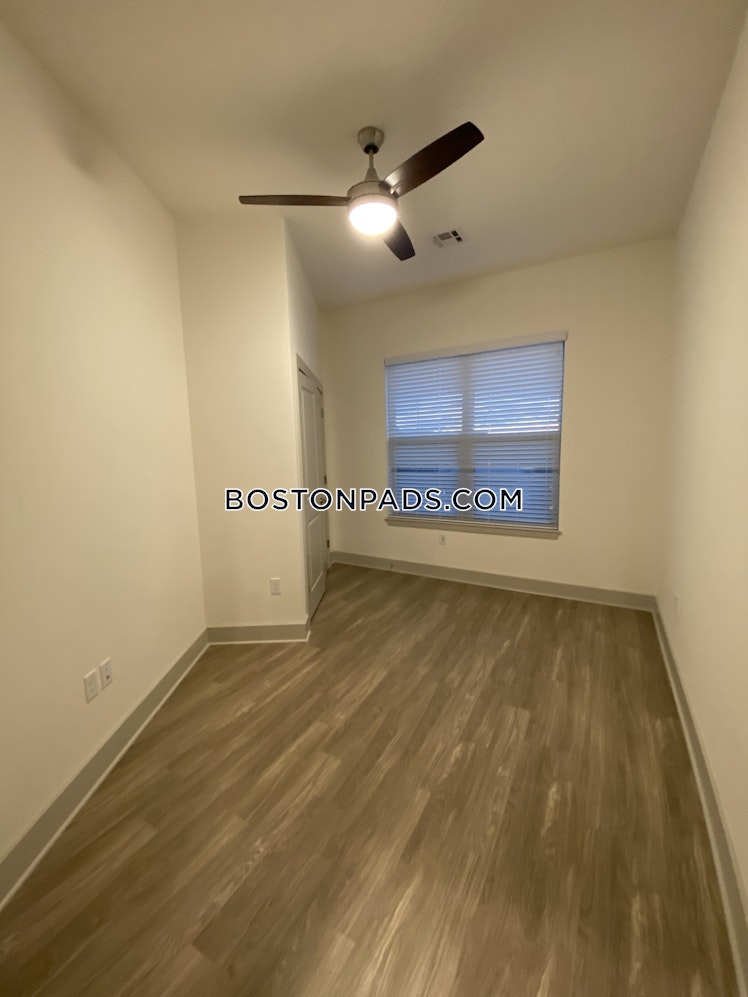 William St., Wellesley