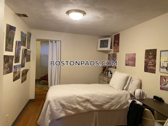 Boston - $3,300+ /mo