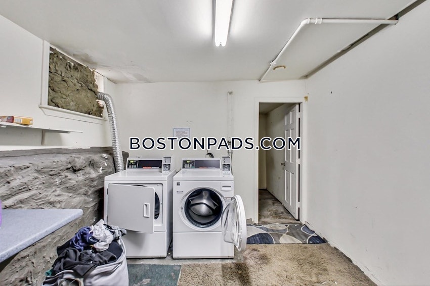 BOSTON - MISSION HILL - 5 Beds, 2 Baths - Image 40