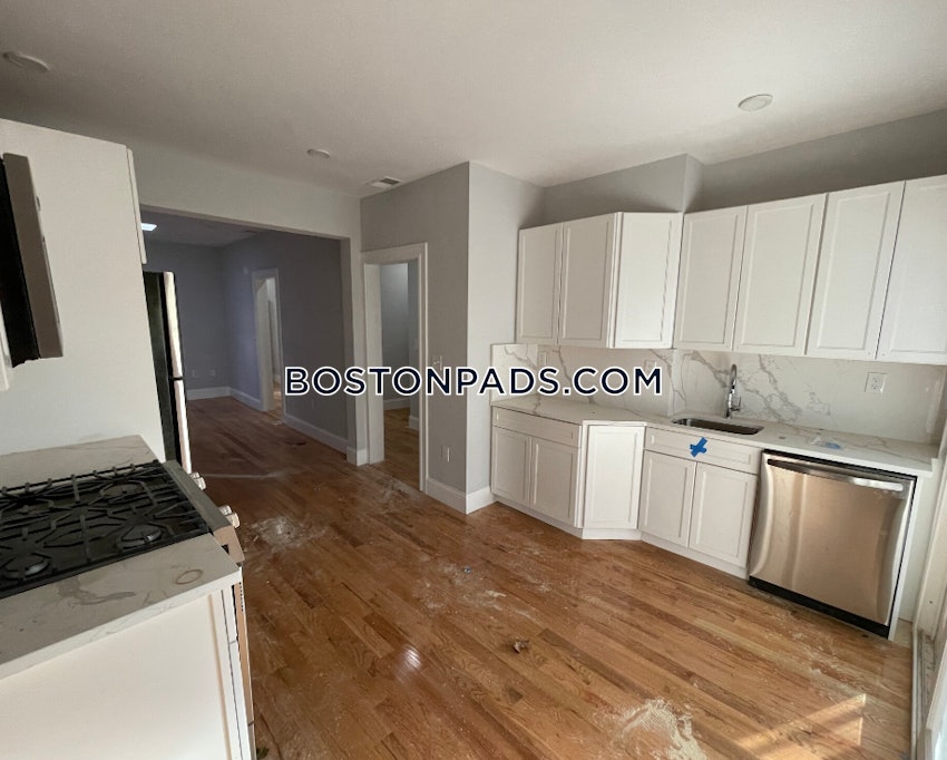 SOMERVILLE - PORTER SQUARE - 2 Beds, 1 Bath - Image 4