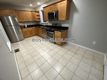 Boston - 5 Beds, 2 Baths