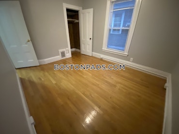 Boston - 5 Beds, 2 Baths