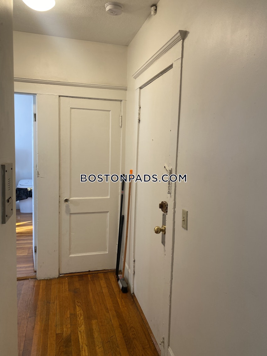 BOSTON - ALLSTON - 1 Bed, 1 Bath - Image 12