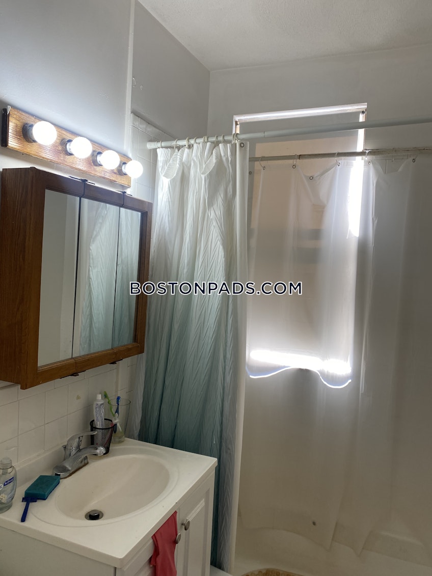 Boston - $2,200+ /month