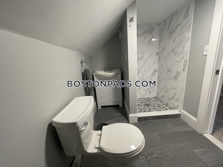 BOSTON - ROSLINDALE - 3 Beds, 2 Baths - Image 40