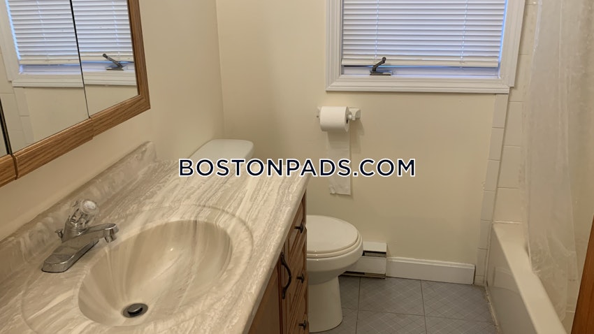 SOMERVILLE - DAVIS SQUARE - 5 Beds, 2 Baths - Image 48