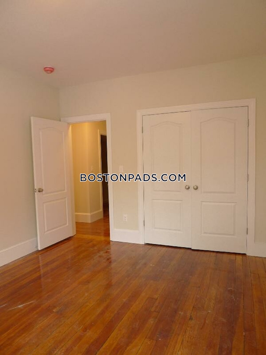 BOSTON - MISSION HILL - 5 Beds, 2 Baths - Image 22
