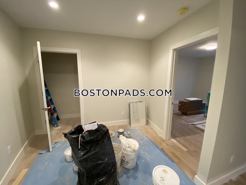 BROOKLINE- COOLIDGE CORNER - 1 Bed, 1 Bath - Image 2