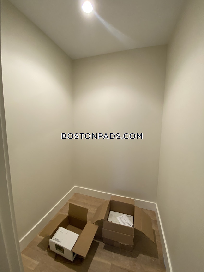 BROOKLINE- COOLIDGE CORNER - 1 Bed, 1 Bath - Image 1