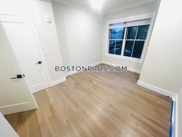 Boston - 2 Beds, 1 Baths