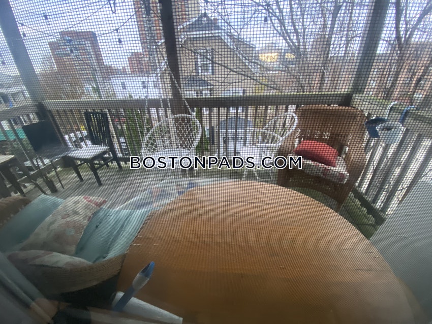 BOSTON - MISSION HILL - 4 Beds, 1 Bath - Image 28