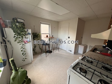 Boston - 2 Beds, 1 Baths