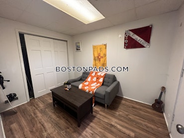 Boston - 2 Beds, 1 Baths