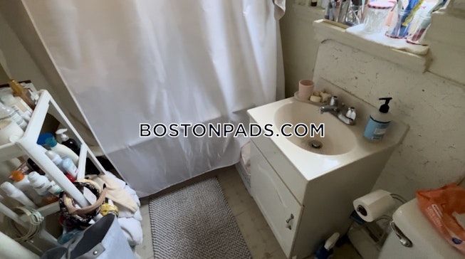 Boston - $2,725+ /mo