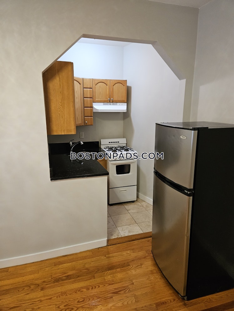 Hemenway St., Boston