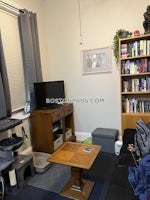 Commonwealth Ave., Boston