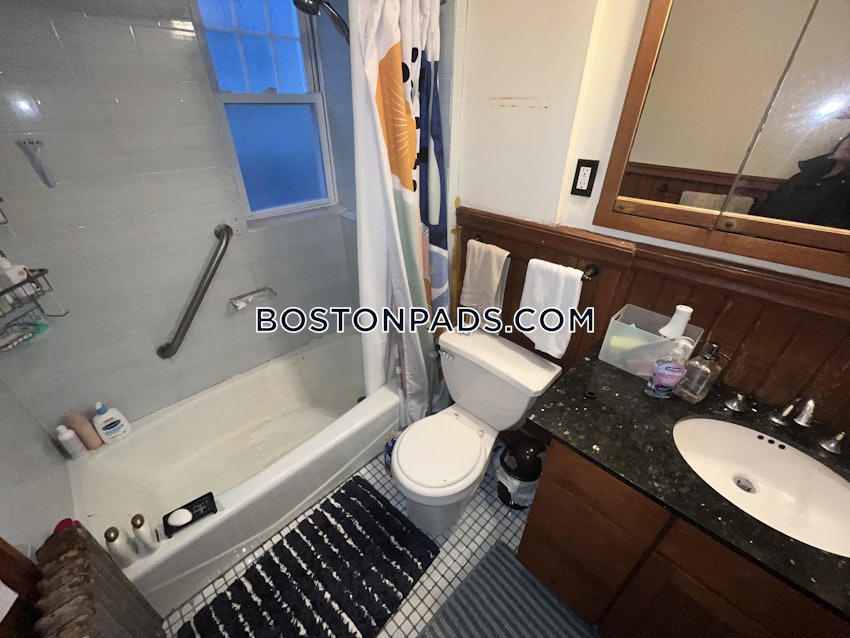 BOSTON - MISSION HILL - 4 Beds, 1 Bath - Image 42