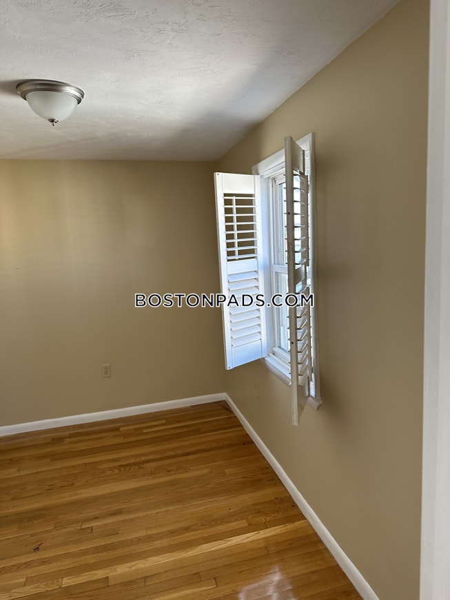 Boston - $3,500+ /mo