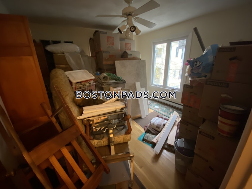 SOMERVILLE - DAVIS SQUARE - 5 Beds, 2 Baths - Image 20