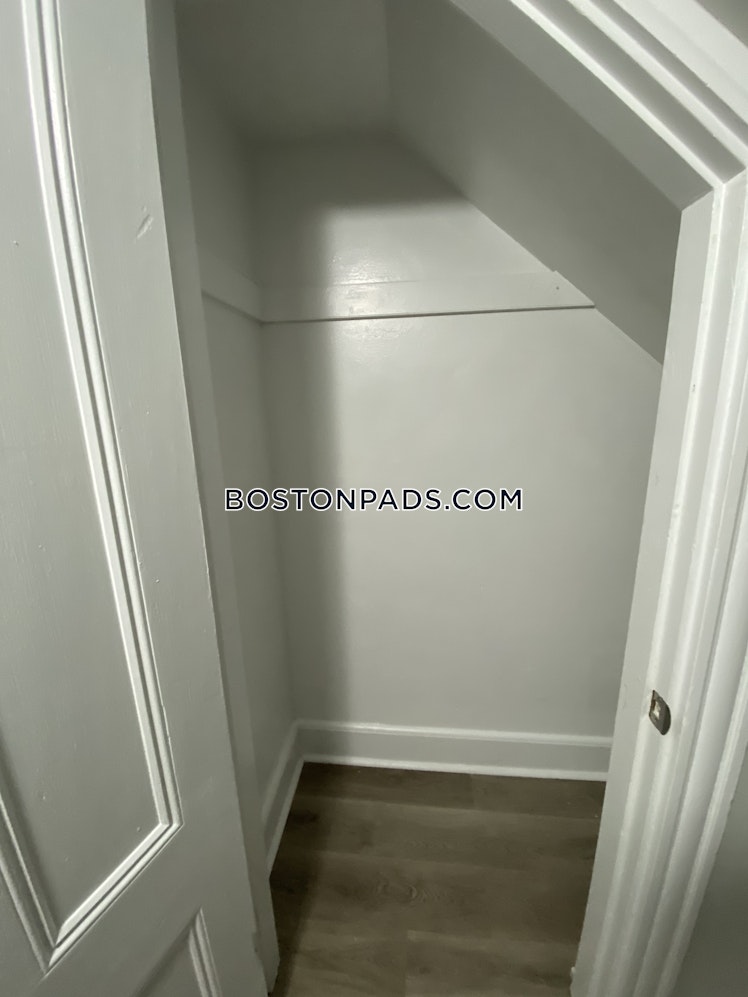 Swetts Ct., Watertown