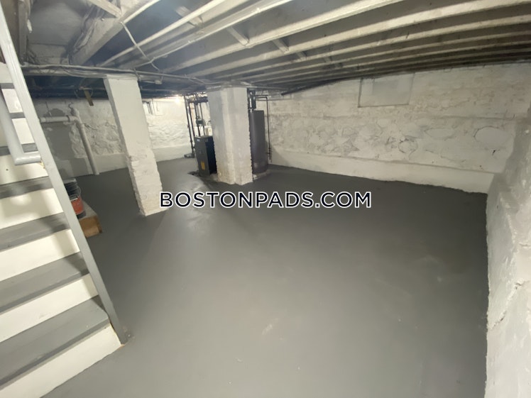 Swetts Ct., Watertown