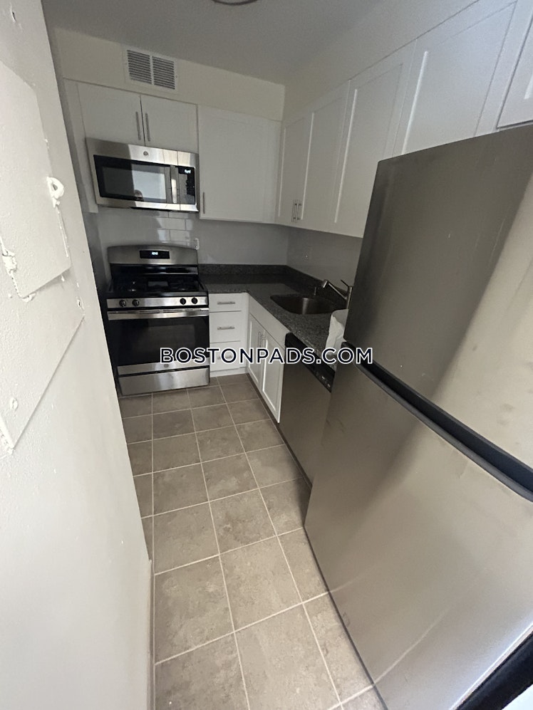 Freeman St., Brookline