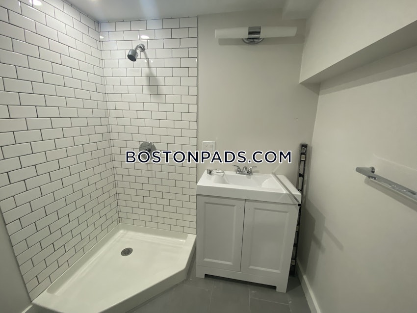 BOSTON - ALLSTON - 4 Beds, 3 Baths - Image 70