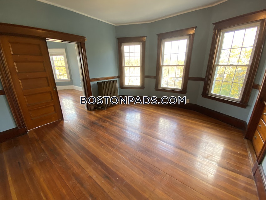 BROOKLINE - CHESTNUT HILL - 6 Beds, 2 Baths - Image 33