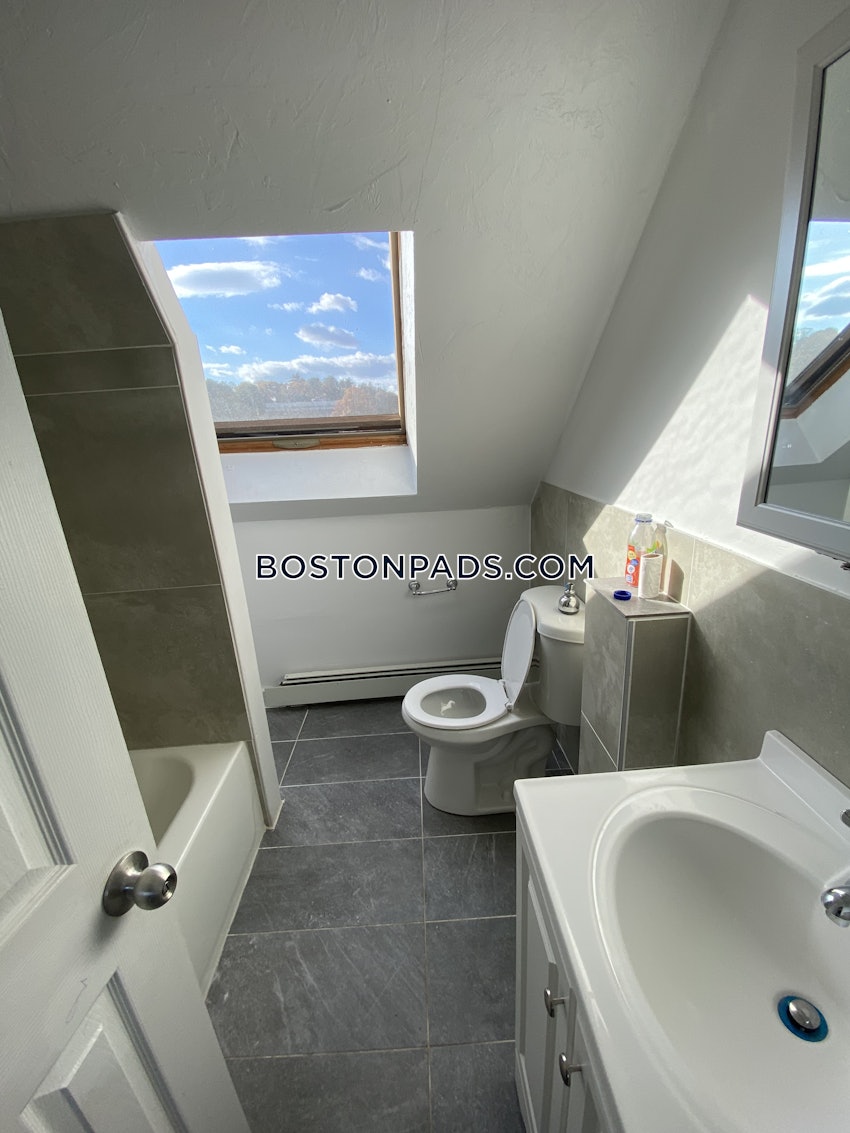 BROOKLINE - CHESTNUT HILL - 6 Beds, 2 Baths - Image 40