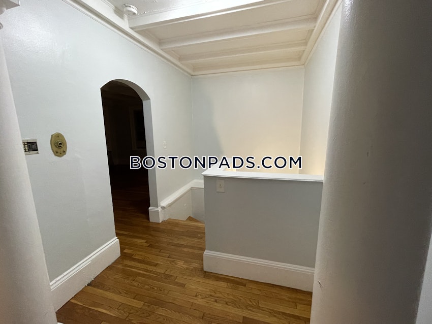 BOSTON - BRIGHTON - CLEVELAND CIRCLE - 5 Beds, 2 Baths - Image 34