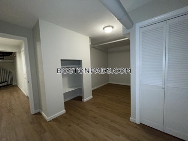 Boston - 5 Beds, 2 Baths