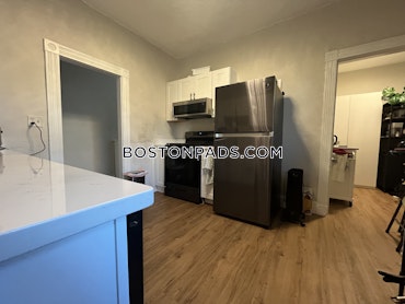 Boston - 4 Beds, 1 Baths