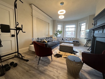 Boston - 4 Beds, 1 Baths