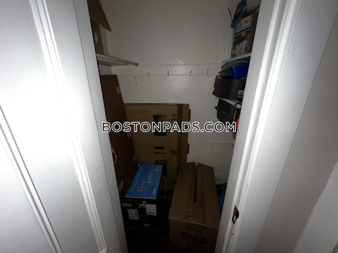 Hillside St. Boston photo 27