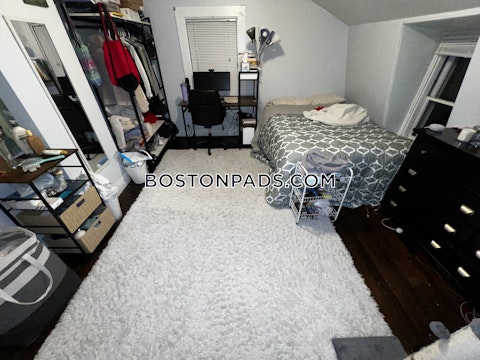 Hillside St. Boston photo 26