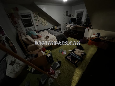 Hillside St. Boston photo 19